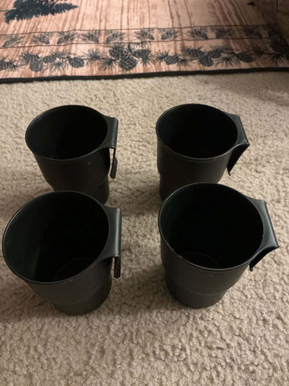 4PCS Universal Car Air Vent Door Mount Drink Bottle Water Cup Holder Black